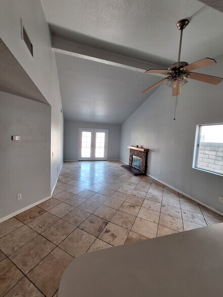 Building Photo - 9531 Montana Calva Cir