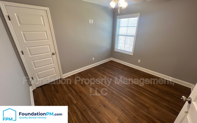 Building Photo - 9978 Messana St