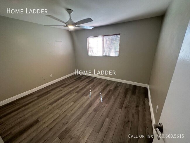 Building Photo - 2145 E Sanos Dr