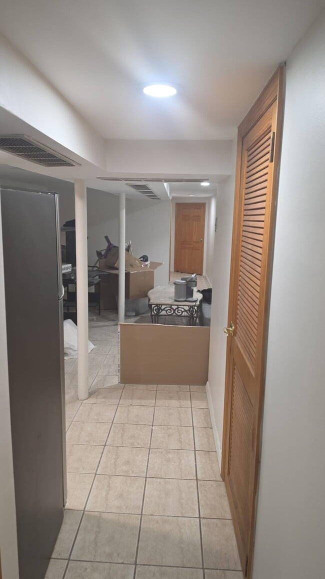 Building Photo - 45-1 21st Ave