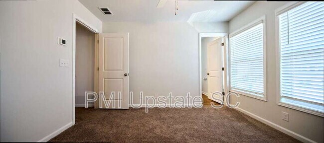 Building Photo - 650 Blossom Run