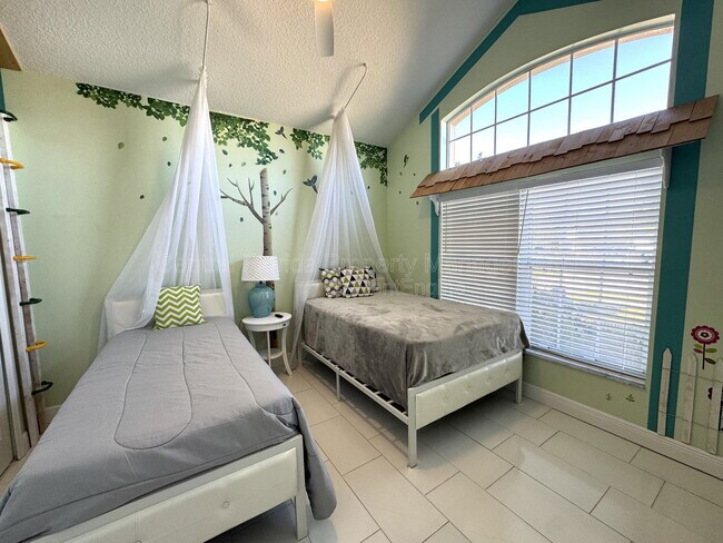 Building Photo - 7962 Golden Pond Ct