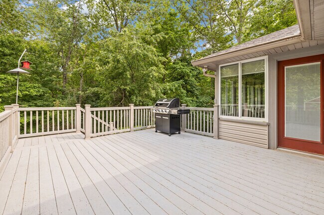 Building Photo - 4 Sibsey Cir