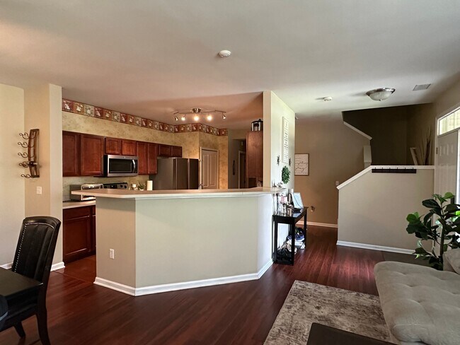 Building Photo - 47480 Pembroke Dr