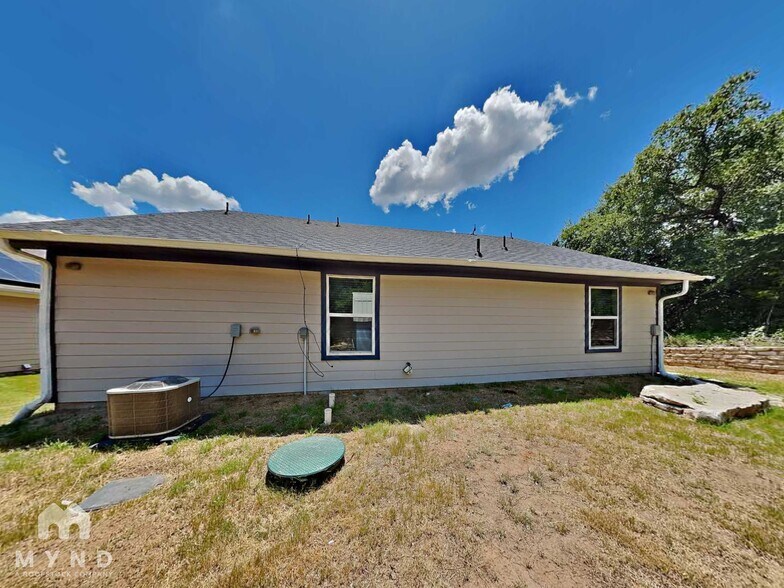 Building Photo - 2714 San Gabriel Dr