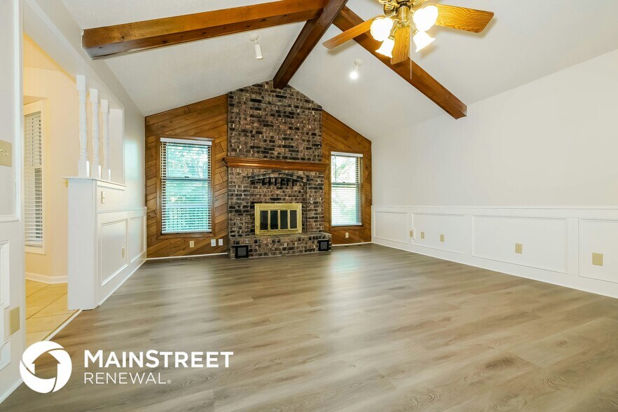 Building Photo - 408 SE Brownfield Dr