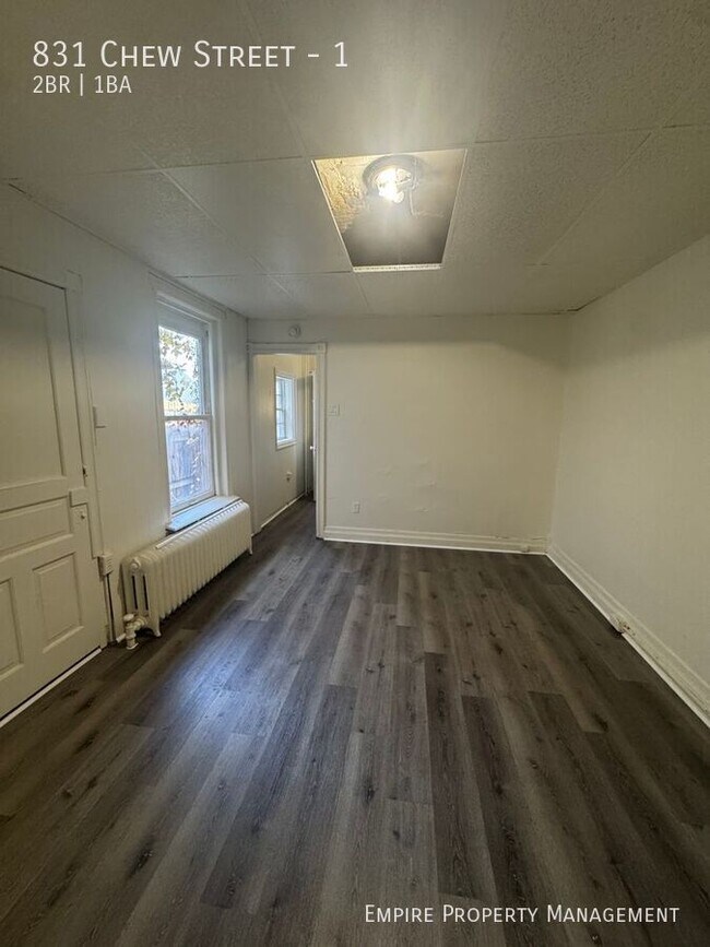 Building Photo - 831 W Chew St