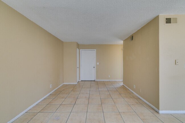 Building Photo - 3615 Kolendo Ct