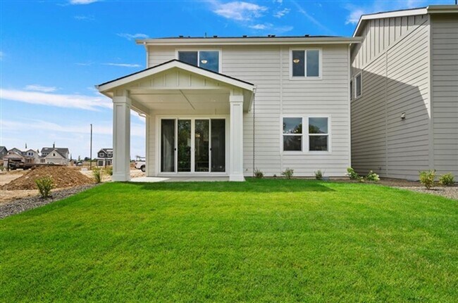 Building Photo - BRAND NEW HOME!!  4 Bedrooms, 3 Baths, Large Open Floor Plan!  Perfect Location, Must See!