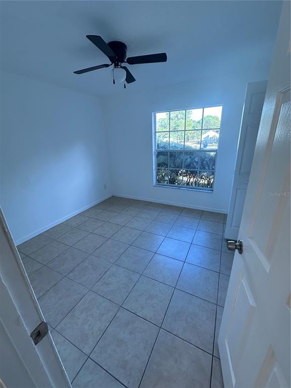 Building Photo - 4023 E Cardinal Pines Dr