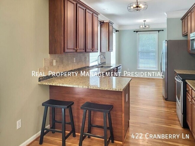 Building Photo - 422 Cranberry Ln