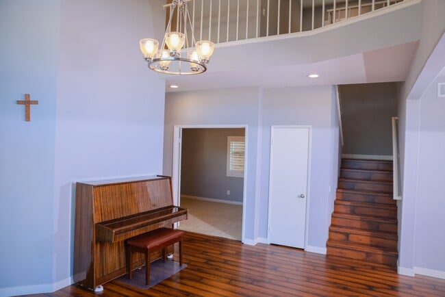 Building Photo - 14560 Flagstone Ct