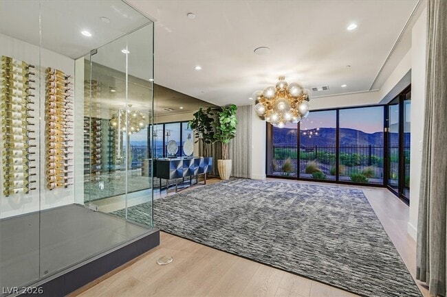 Building Photo - 807 Magnum Cliff Ct
