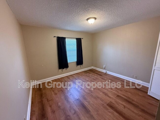 Building Photo - 5649 Struthers Ct