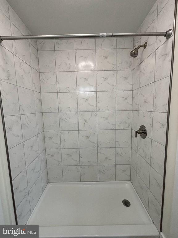 Building Photo - 113 W North St