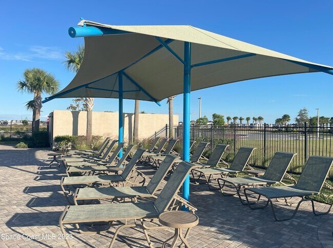 Building Photo - 2981 Casterton Dr