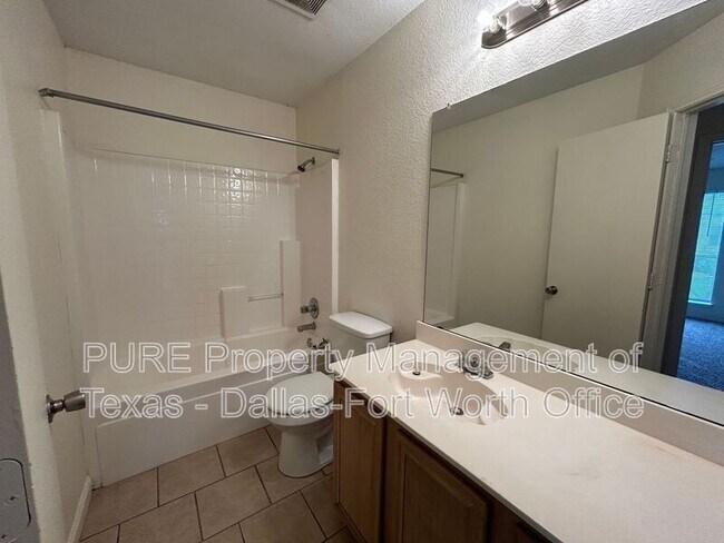Building Photo - 709 Catalina Dr