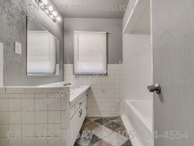 Building Photo - 1321 NW 82nd St