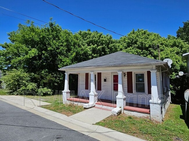 Building Photo - 120 S 10th St