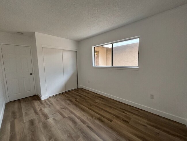 Building Photo - 1455 Laramie Ave