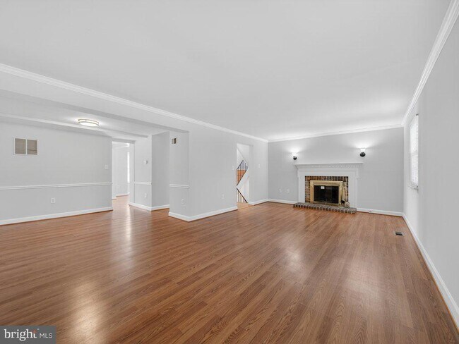 Building Photo - 3827 Gawayne Terrace