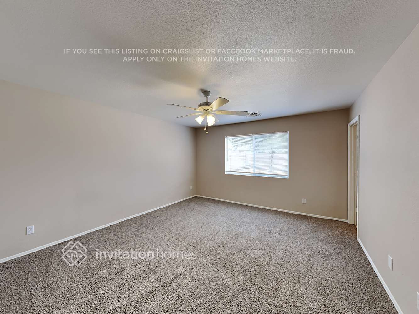 Building Photo - 15440 W Gelding Dr