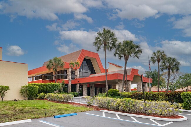 Building Photo - 3031 Holiday Springs Blvd
