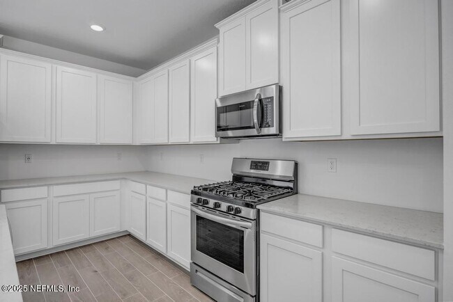 Building Photo - 146 WHITE RABBIT