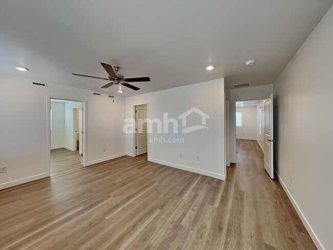 Building Photo - 6561 E Paseo Alga