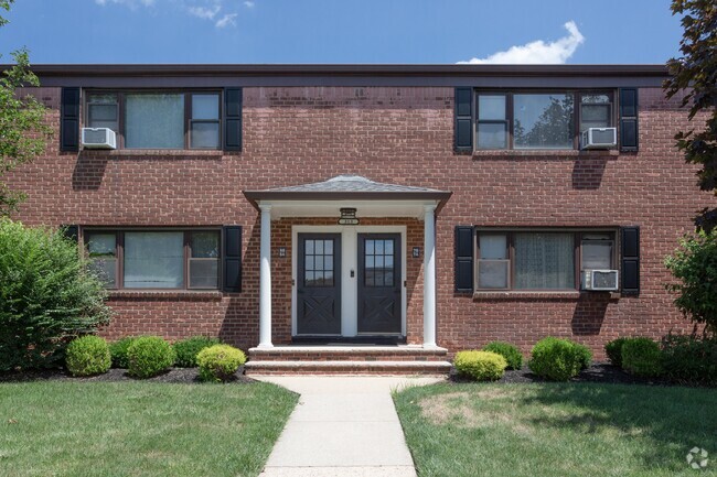 Building Photo - Hillside Apartments