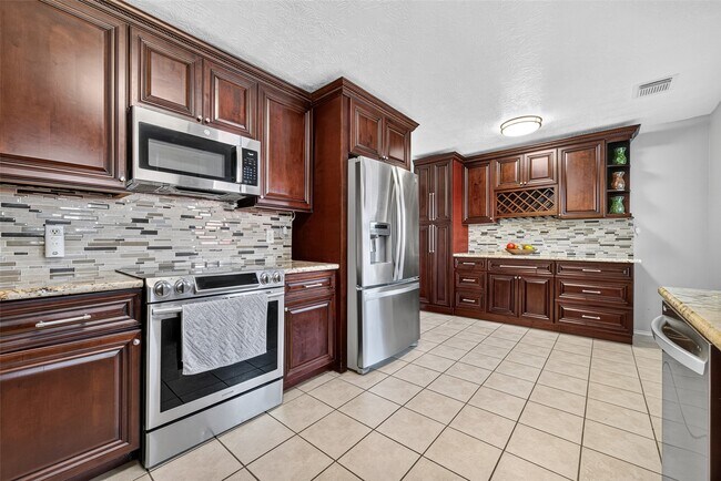 Building Photo - 4754 Lonestone Cir