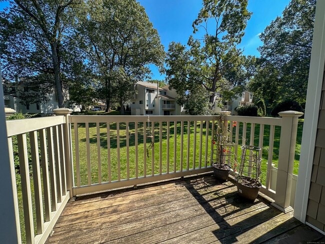 Building Photo - 52 Currier Way