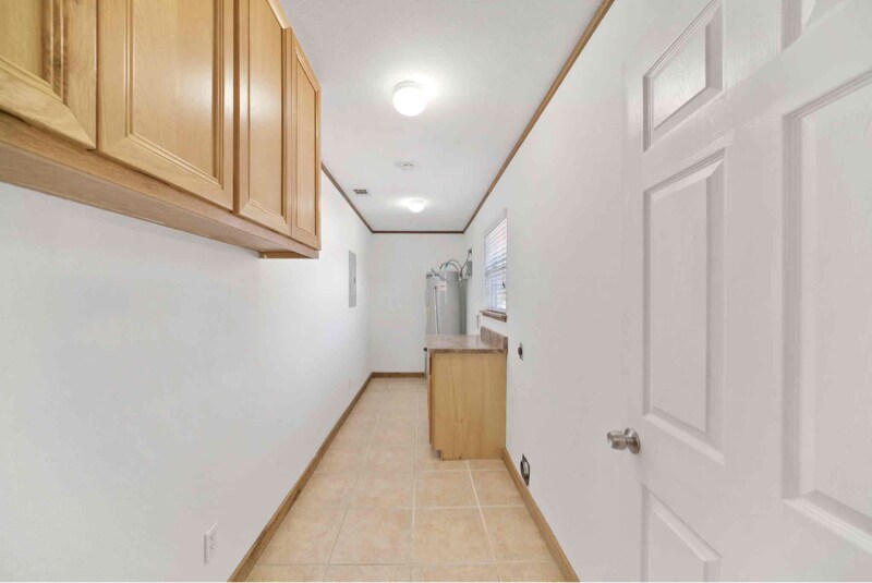 Building Photo - 1015 Algiers St