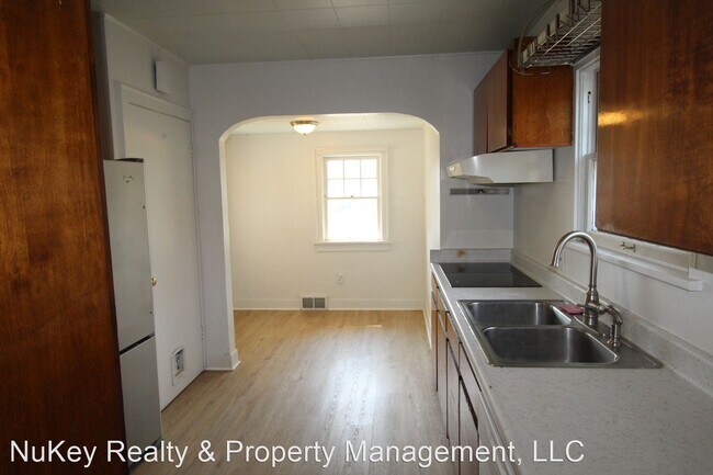 Building Photo - 2 br, 1 bath House - 2011 W. York Ave.