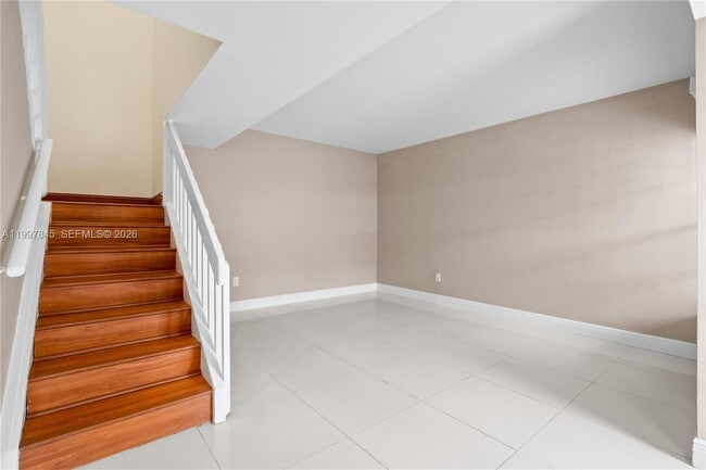 Building Photo - 6211 SW 138th Ct