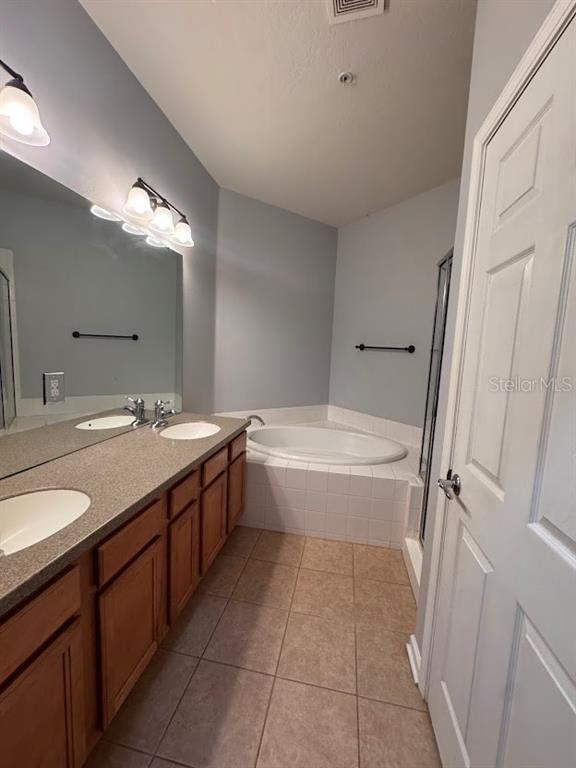 Building Photo - 829 Lantern Way