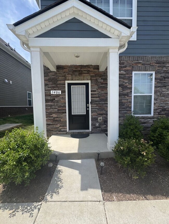 Building Photo - 1406 Walker Wy