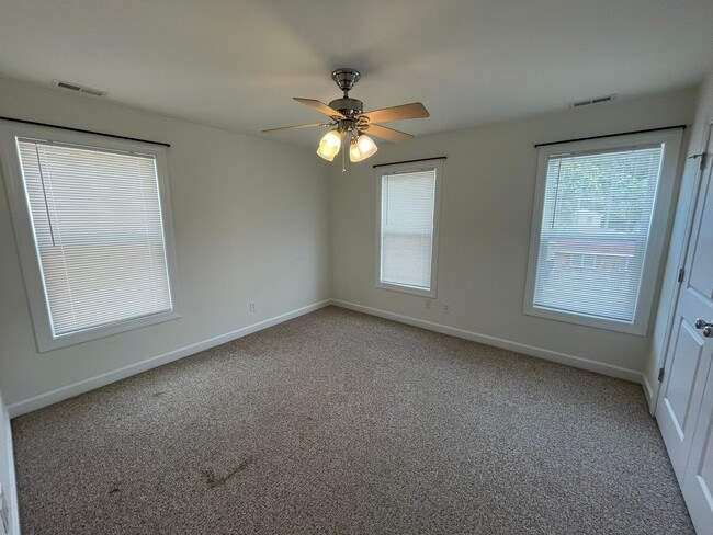 Building Photo - Bright and Welcoming 2-Story Retreat, Steps From the Ocean!