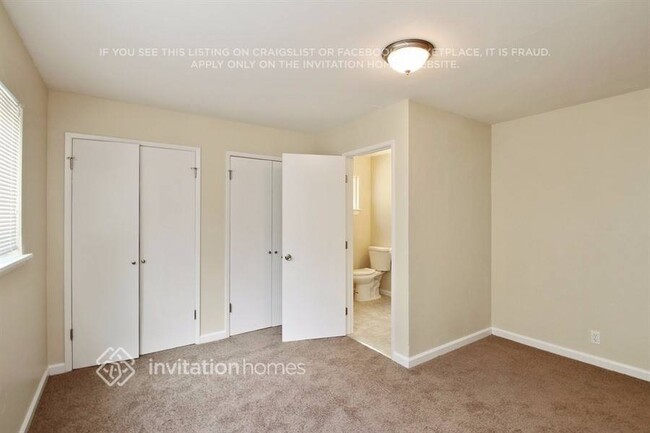 Building Photo - 3000 Phillips Ct