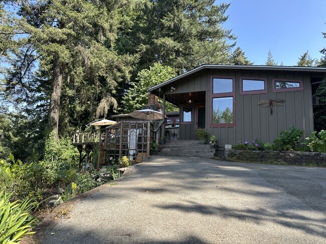 Primary Photo - 20470 Santa Cruz Hwy