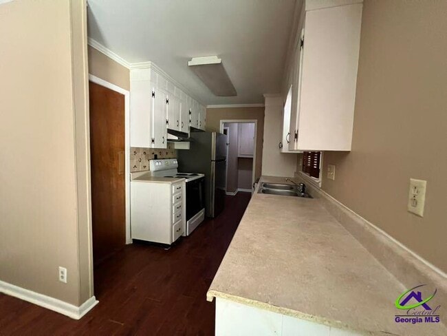 Building Photo - 609 Arrowhead Trl
