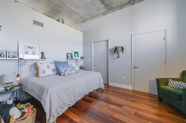 Building Photo - 7934 West Dr