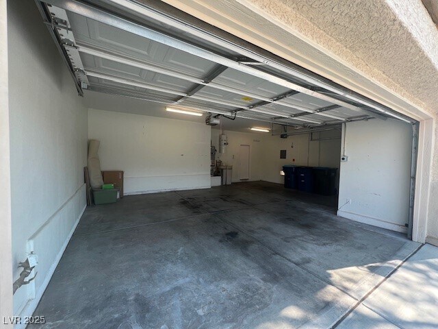 Building Photo - 18 Blue Valley Dr