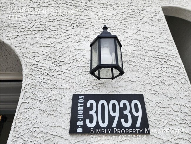 Building Photo - 30939 W Whitton Ave