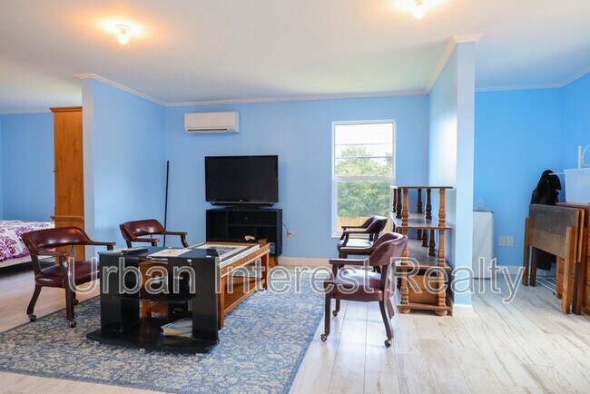 Building Photo - 501 Benning Dr