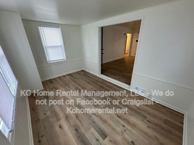 Building Photo - 4748 Eastern Ave