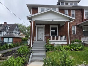 Building Photo - 1721 Wayne St