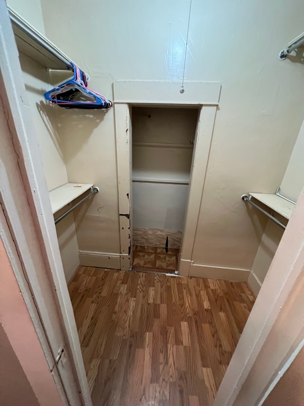 Building Photo - 1136 Moorland Ave