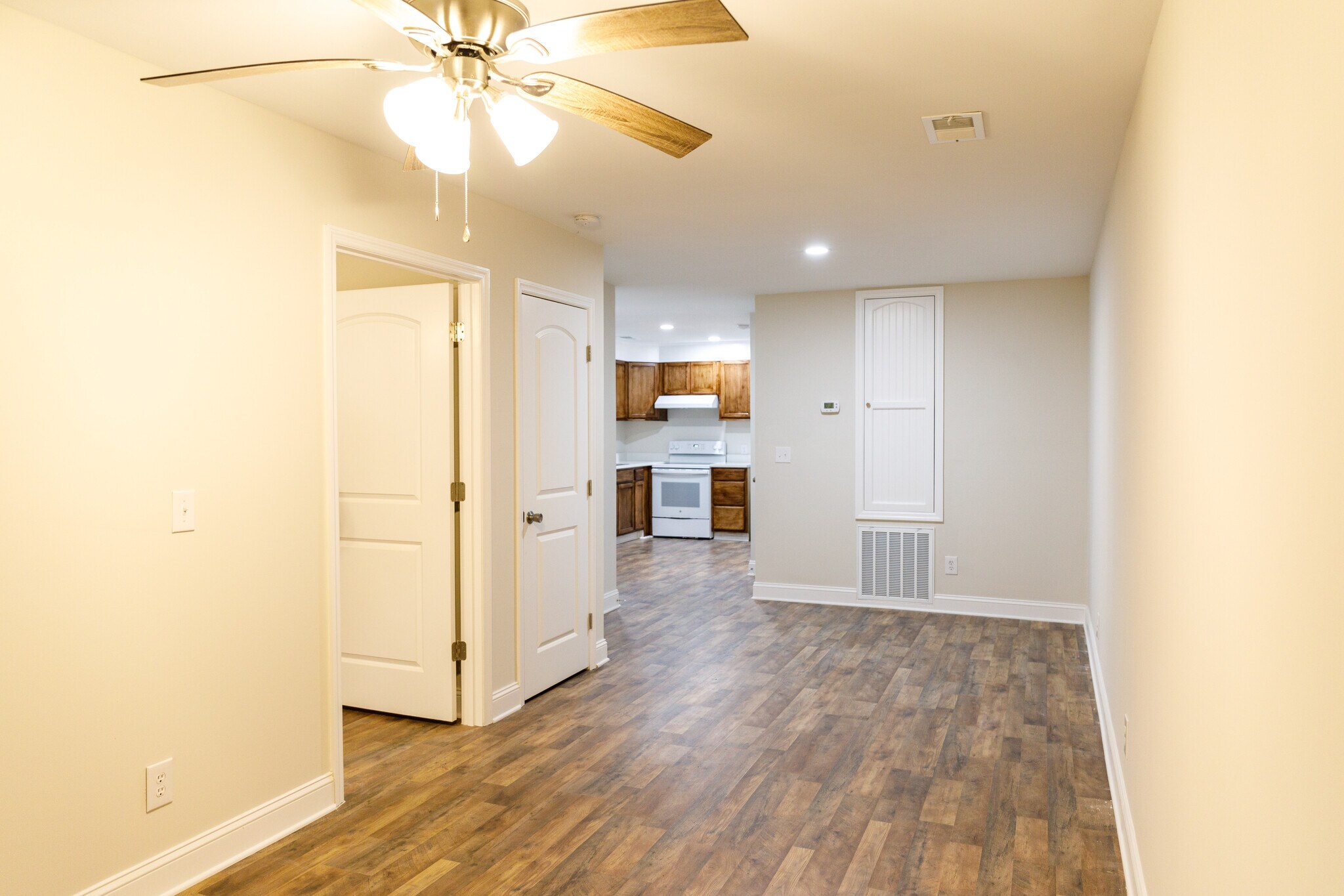 Building Photo - 1916 2nd Dr