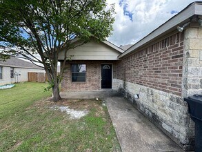 Building Photo - 1204-1206 Sironia Trail